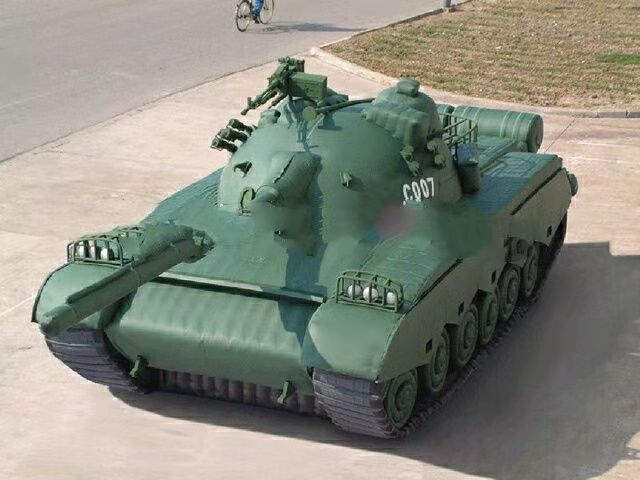 防城港充气坦克战车